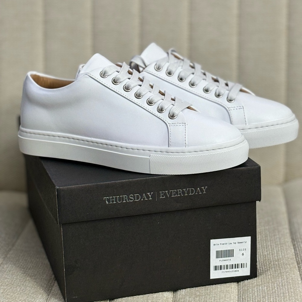 Women’s Thursday Boot Company Premier Lowtop White Sneakers Size 6